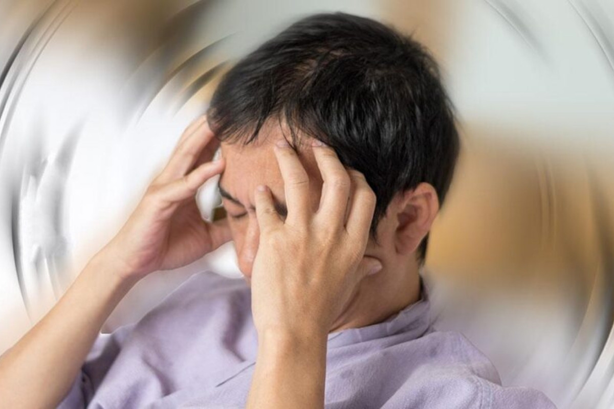 Bên cạnh điều trị bằng thuốc, việc tập luyện các bài tập phục hồi chức năng tiền đình là vô cùng quan trọng