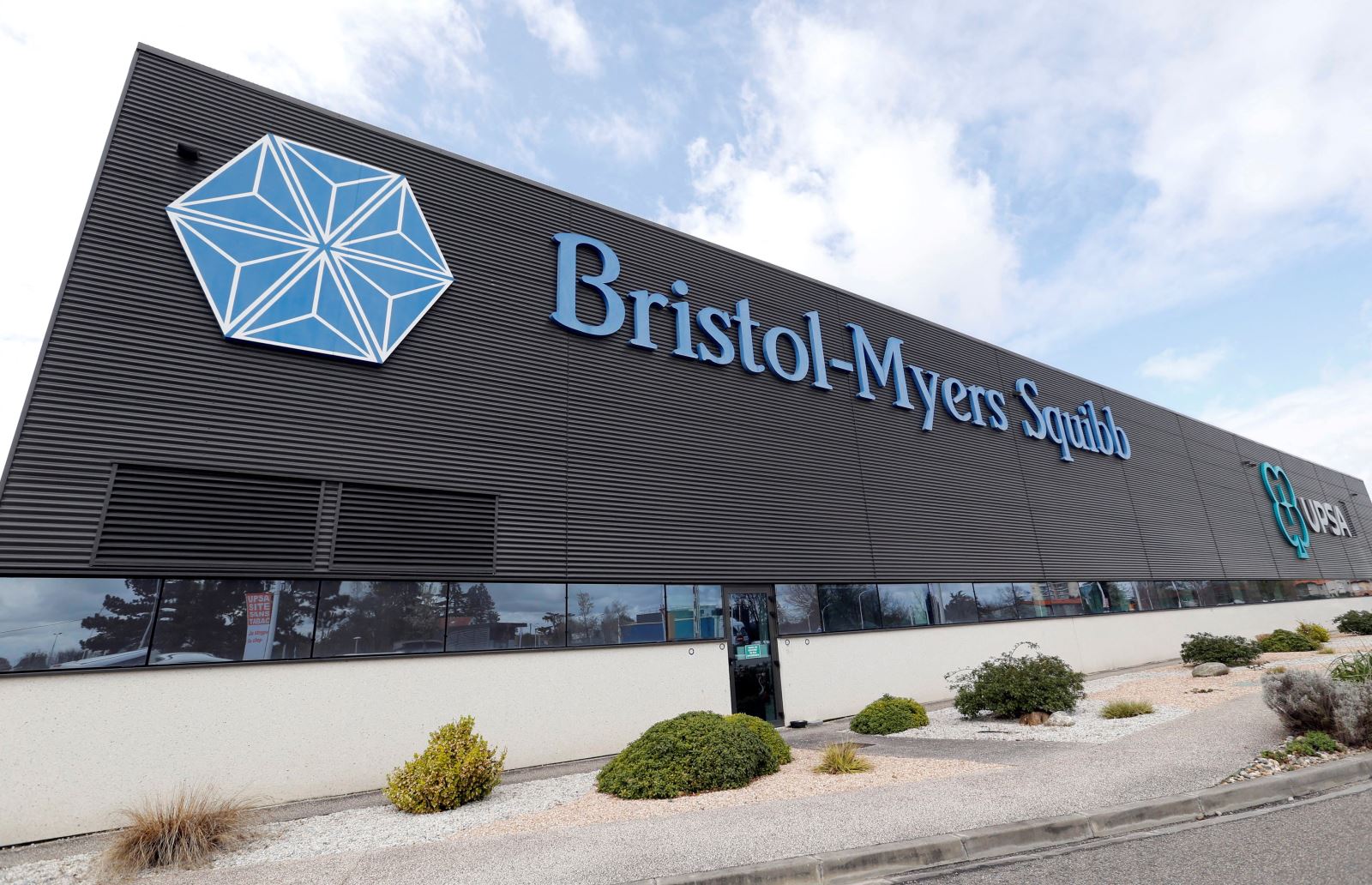 Công ty Bristol Myers Squibb
